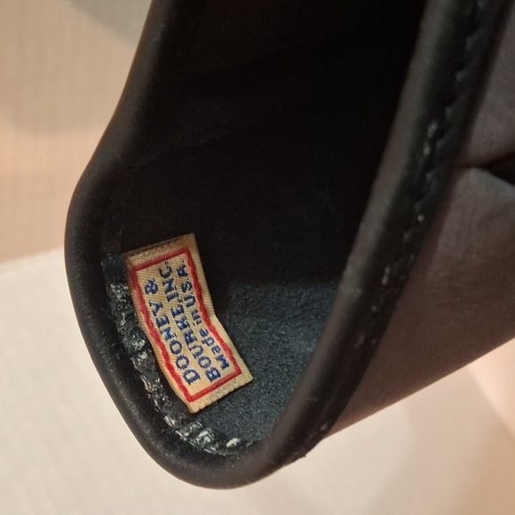 Dooney & Bourke tote - Picture 4 of 16